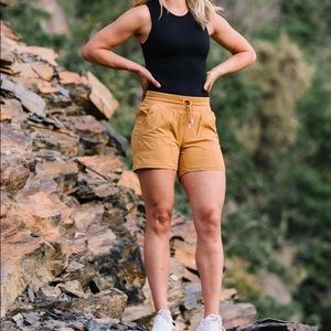 Zyia dark Khaki canyon shorts